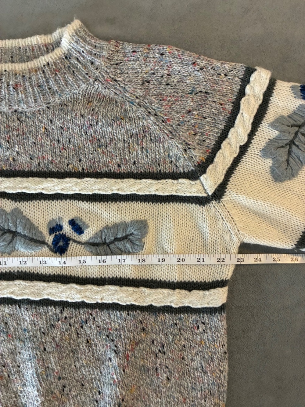 Vintage Wool Blend Men’s Crewneck Sweater Rainbow Metallic Knit Details - Picture 7 of 7